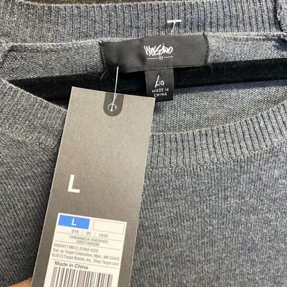 Mossimo Sweater Womens L Extremely Soft Solid grey New - Picture 3 of 4